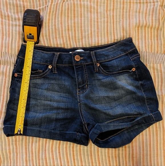 Women's jean shorts - Picture 4 of 5